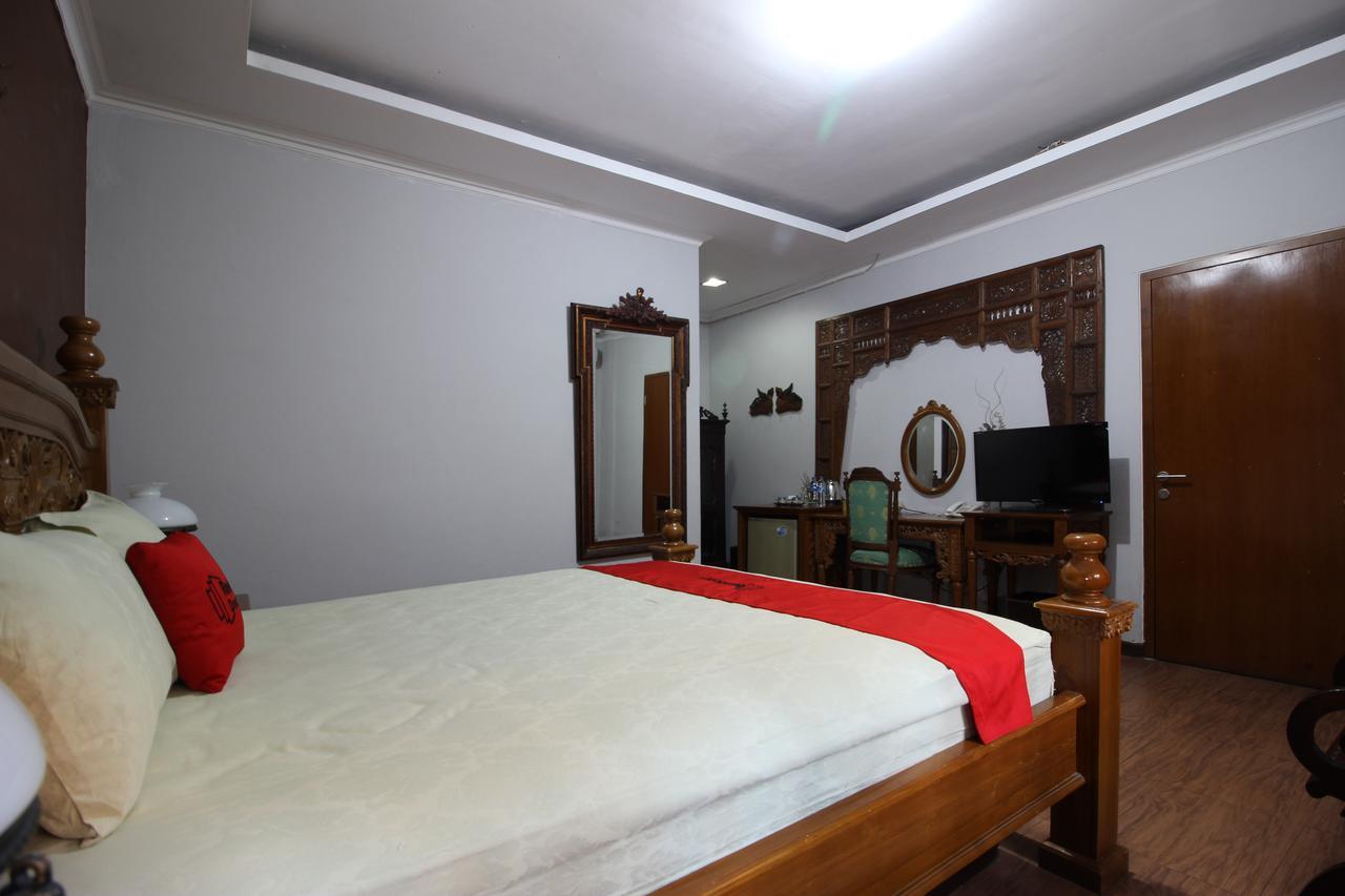 Reddoorz Plus Near Tugu Jogja 2 Yogyakarta Exteriör bild