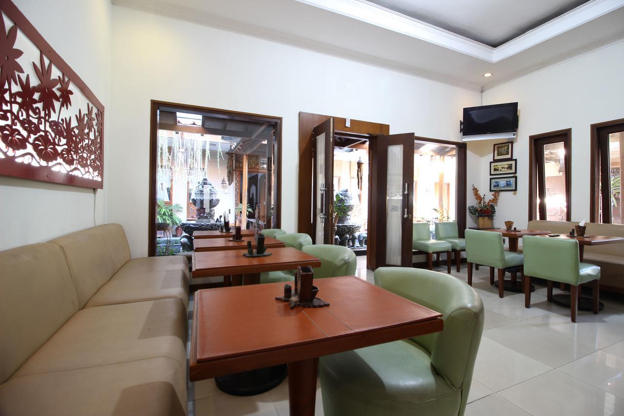 Reddoorz Plus Near Tugu Jogja 2 Yogyakarta Exteriör bild