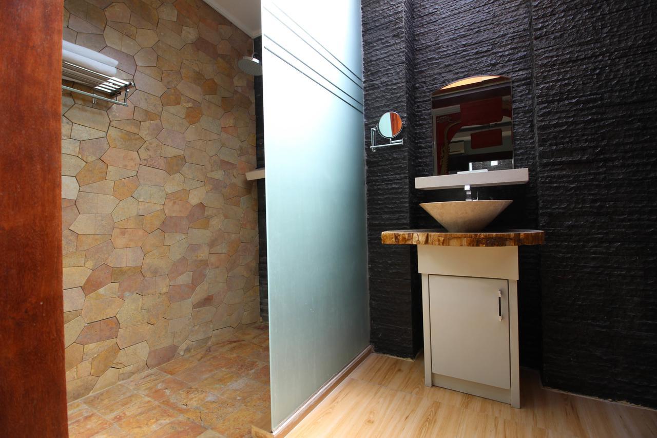Reddoorz Plus Near Tugu Jogja 2 Yogyakarta Exteriör bild