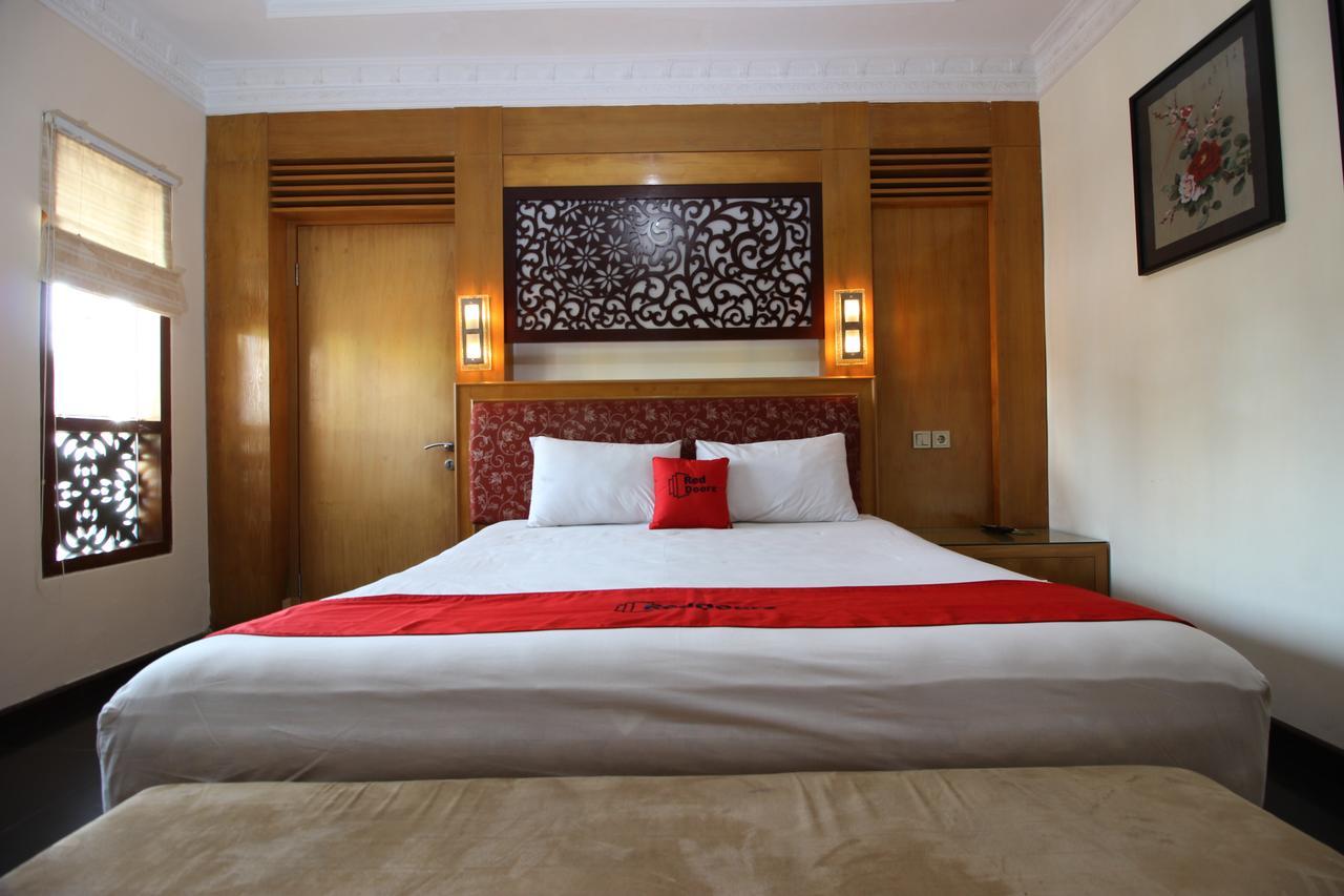 Reddoorz Plus Near Tugu Jogja 2 Yogyakarta Exteriör bild