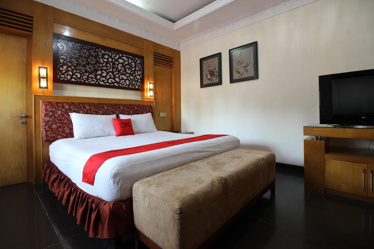 Reddoorz Plus Near Tugu Jogja 2 Yogyakarta Exteriör bild