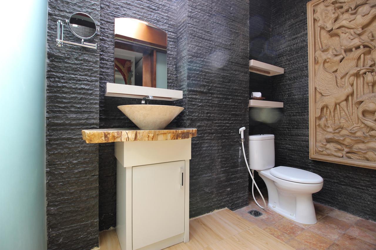 Reddoorz Plus Near Tugu Jogja 2 Yogyakarta Exteriör bild