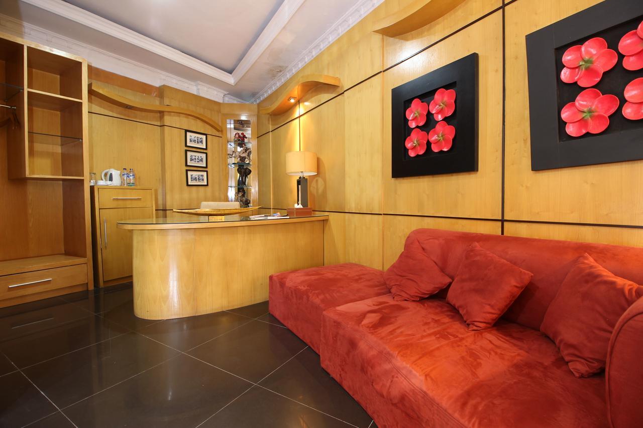 Reddoorz Plus Near Tugu Jogja 2 Yogyakarta Exteriör bild