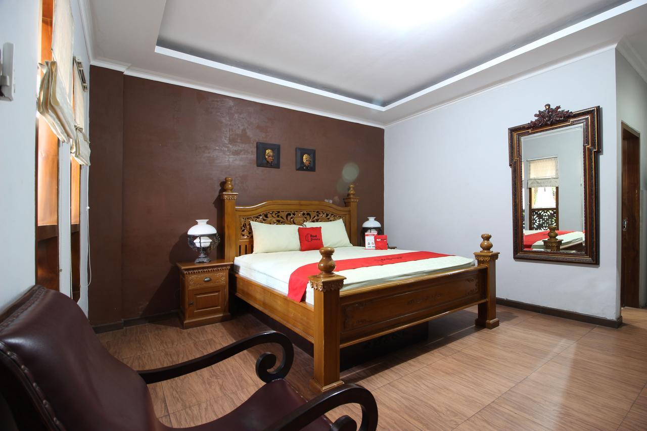 Reddoorz Plus Near Tugu Jogja 2 Yogyakarta Exteriör bild
